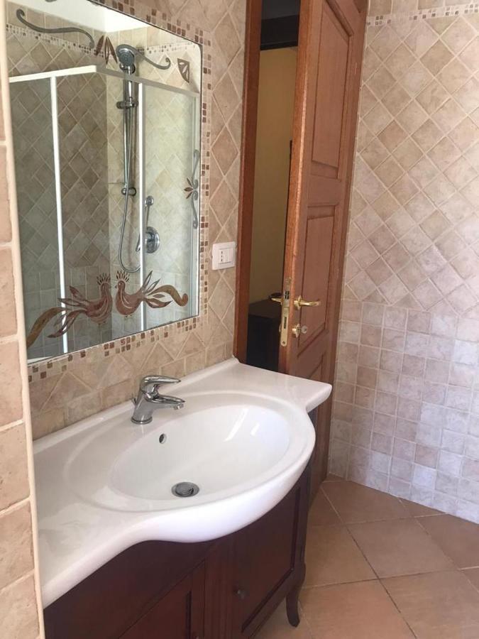 Bella Vista Su Tavolara Apartment